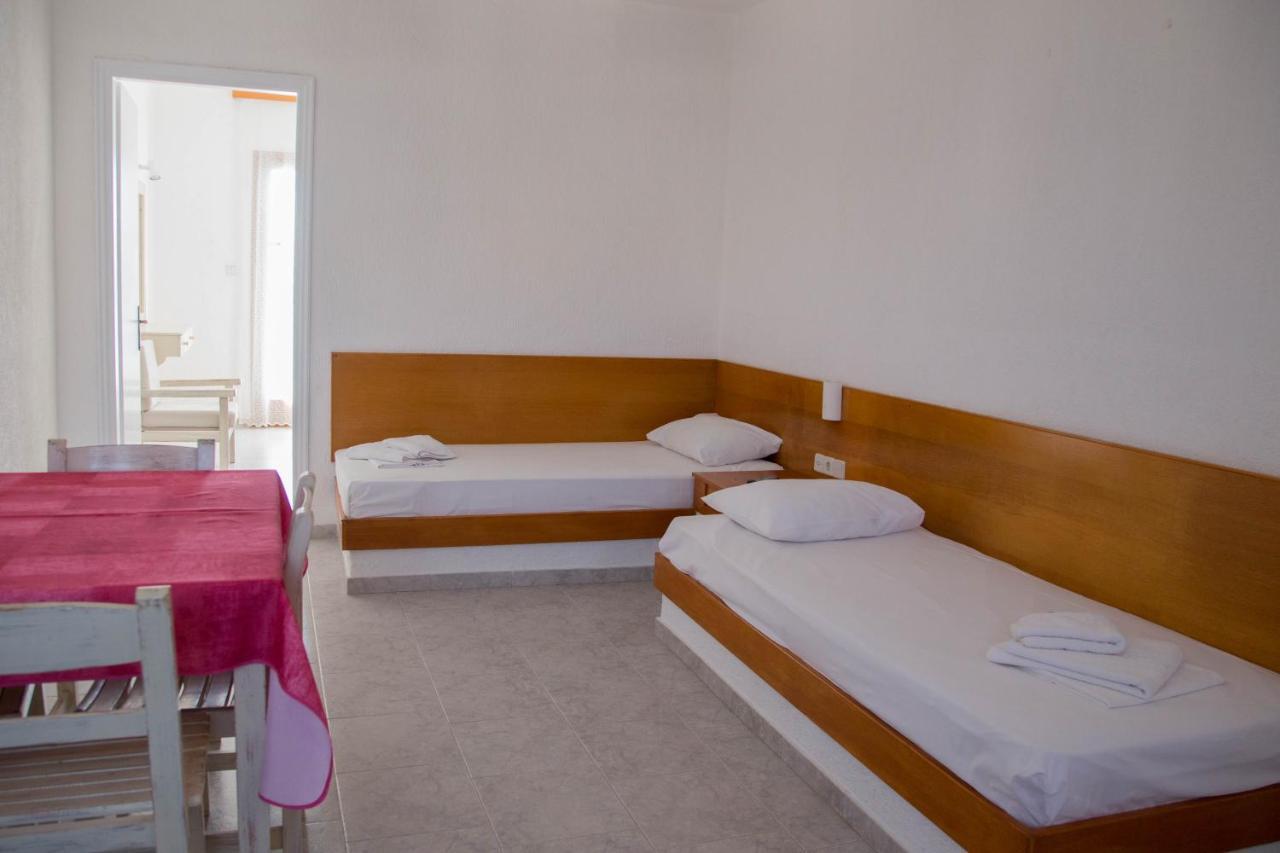 Aparthotel Artemis Makrýgialos Esterno foto