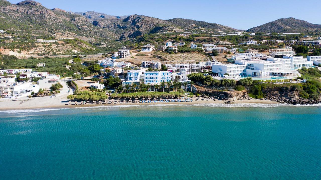 Aparthotel Artemis Makrýgialos Esterno foto