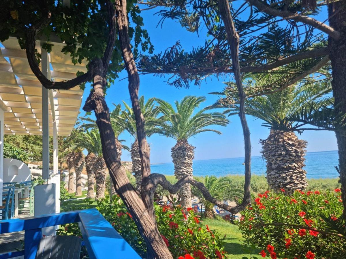 Aparthotel Artemis Makrýgialos Esterno foto