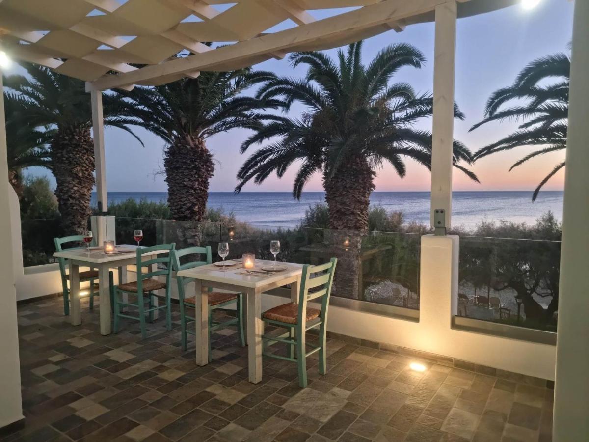Aparthotel Artemis Makrýgialos Esterno foto