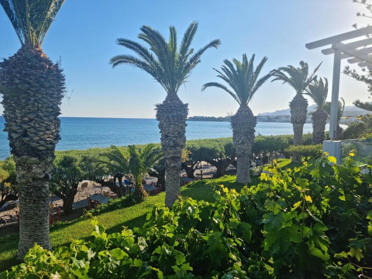 Aparthotel Artemis Makrýgialos Esterno foto