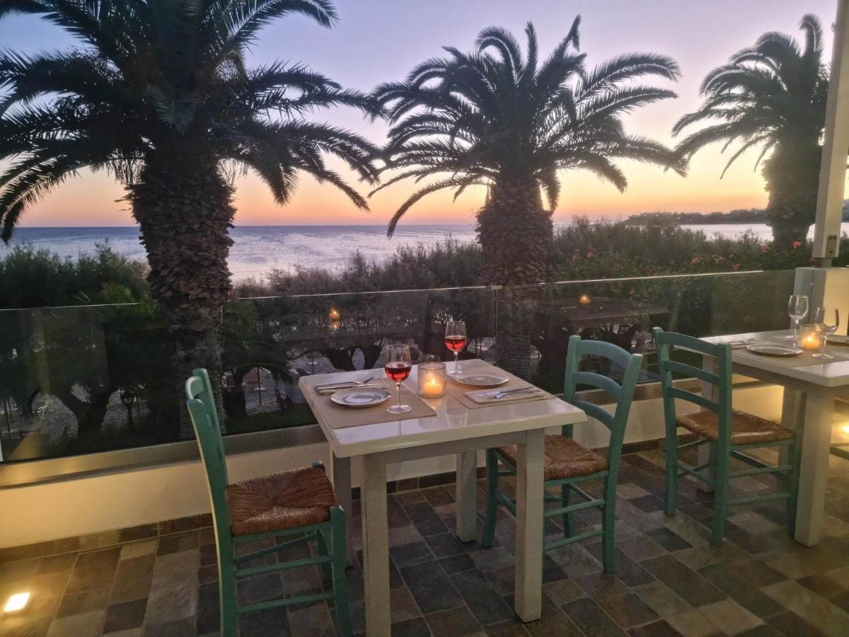 Aparthotel Artemis Makrýgialos Esterno foto